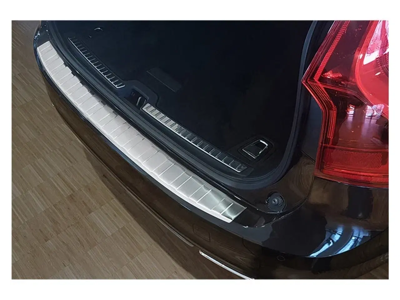 Billede 1 - Læssekantbeskytter Volvo V90 Combi 2016- Stål