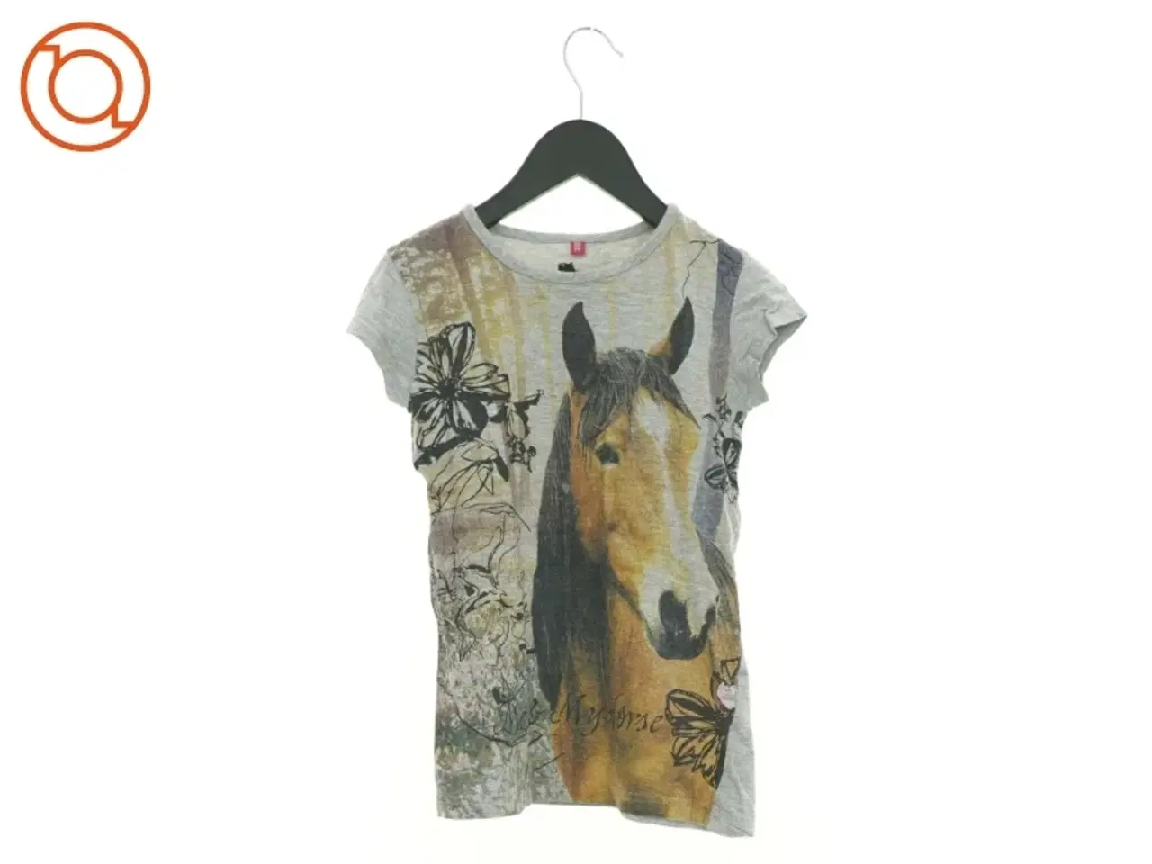 Billede 1 - Tøjsæt med Heste fra Me and my horse (str. 110 cm)
