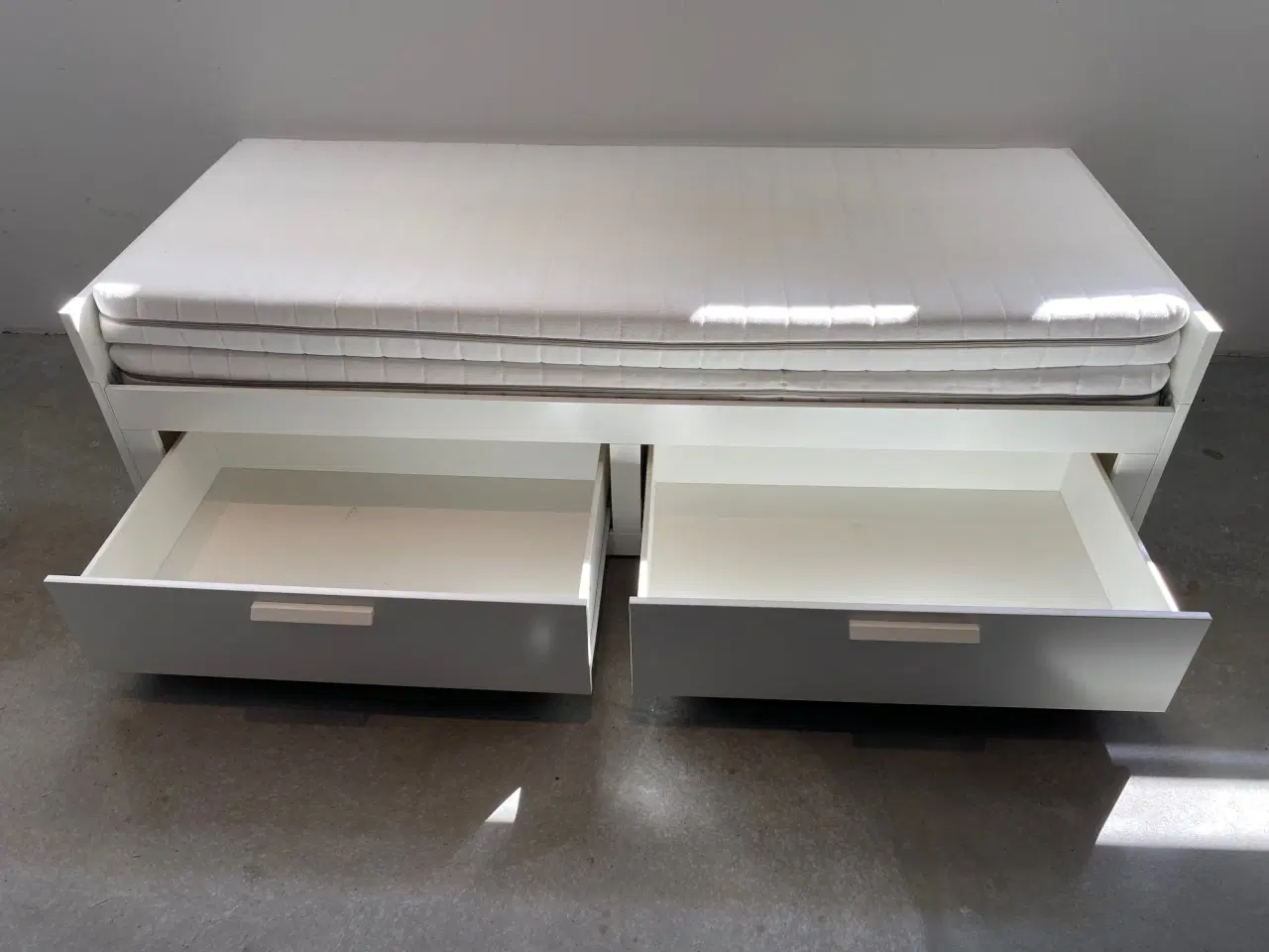 Billede 3 - Seng/sovesofa