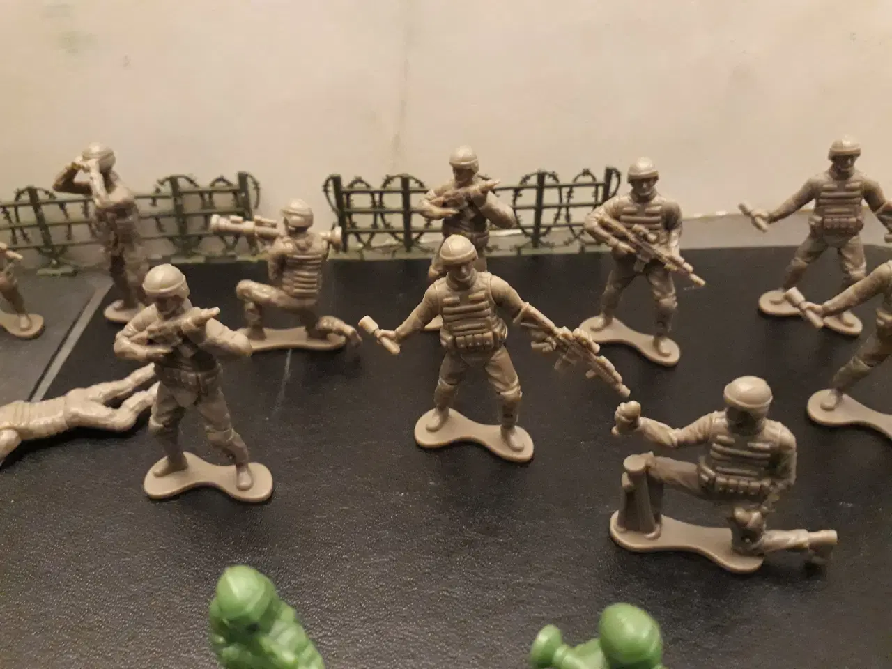Billede 9 - 66 Soldater med tilbehør