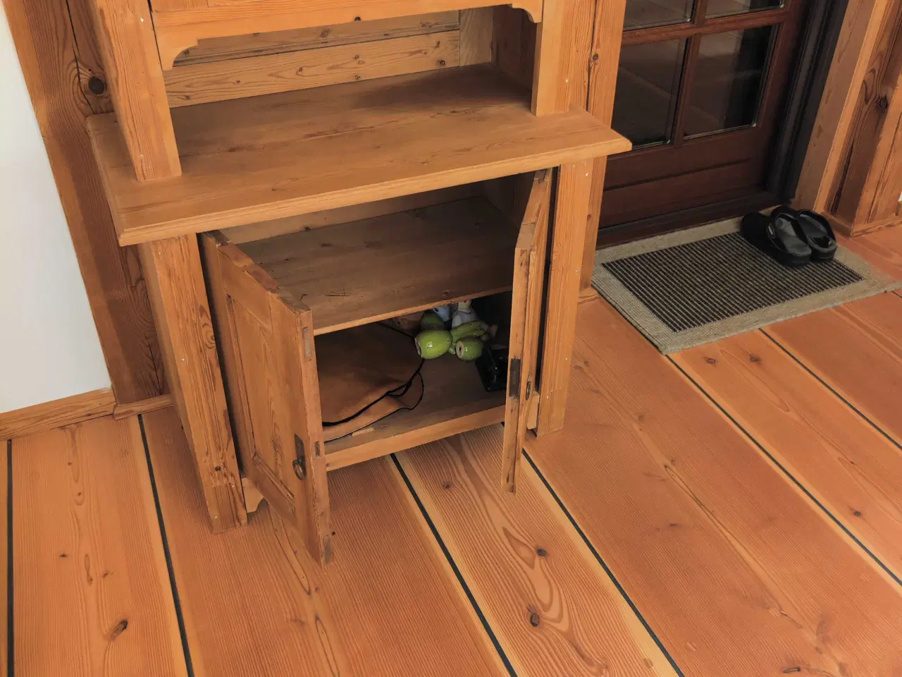 Billede 5 - Vitrineskab, flot antikt