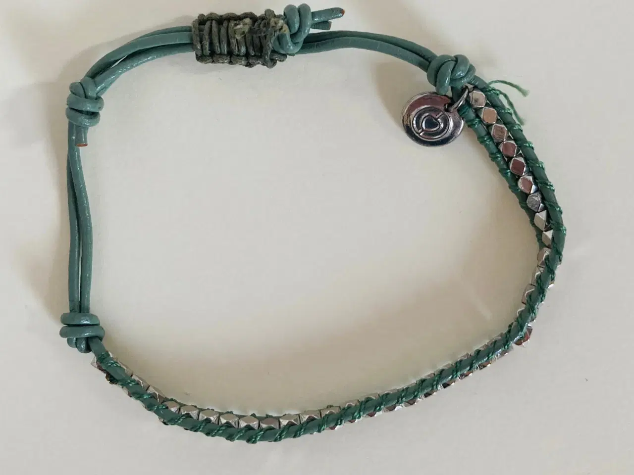 Billede 3 - Smykker i sølvbelagt, blå perler og grøn farve.