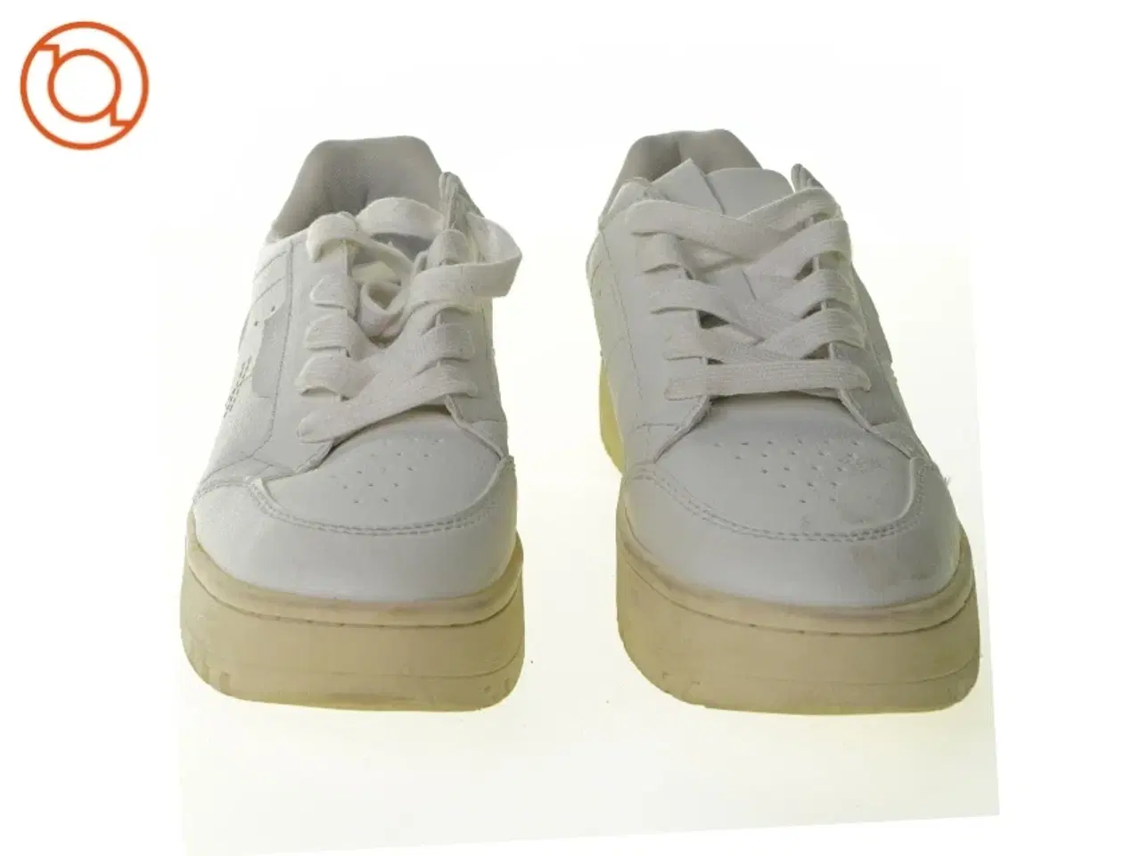 Billede 2 - Hvide sneakers fra Zara (str. 36)