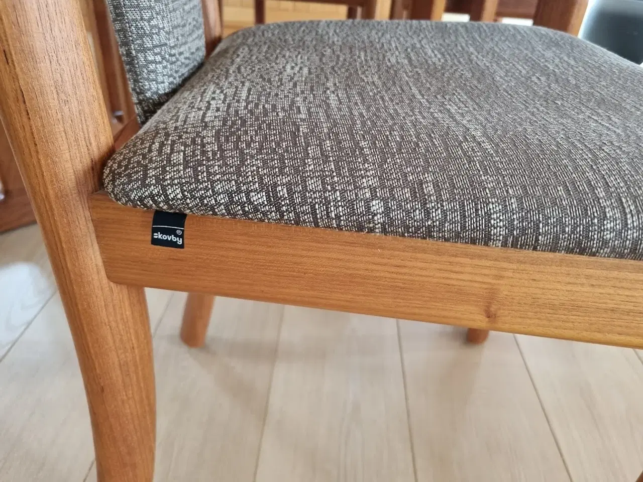 Billede 5 - Spisebord med stole i teak Skovby