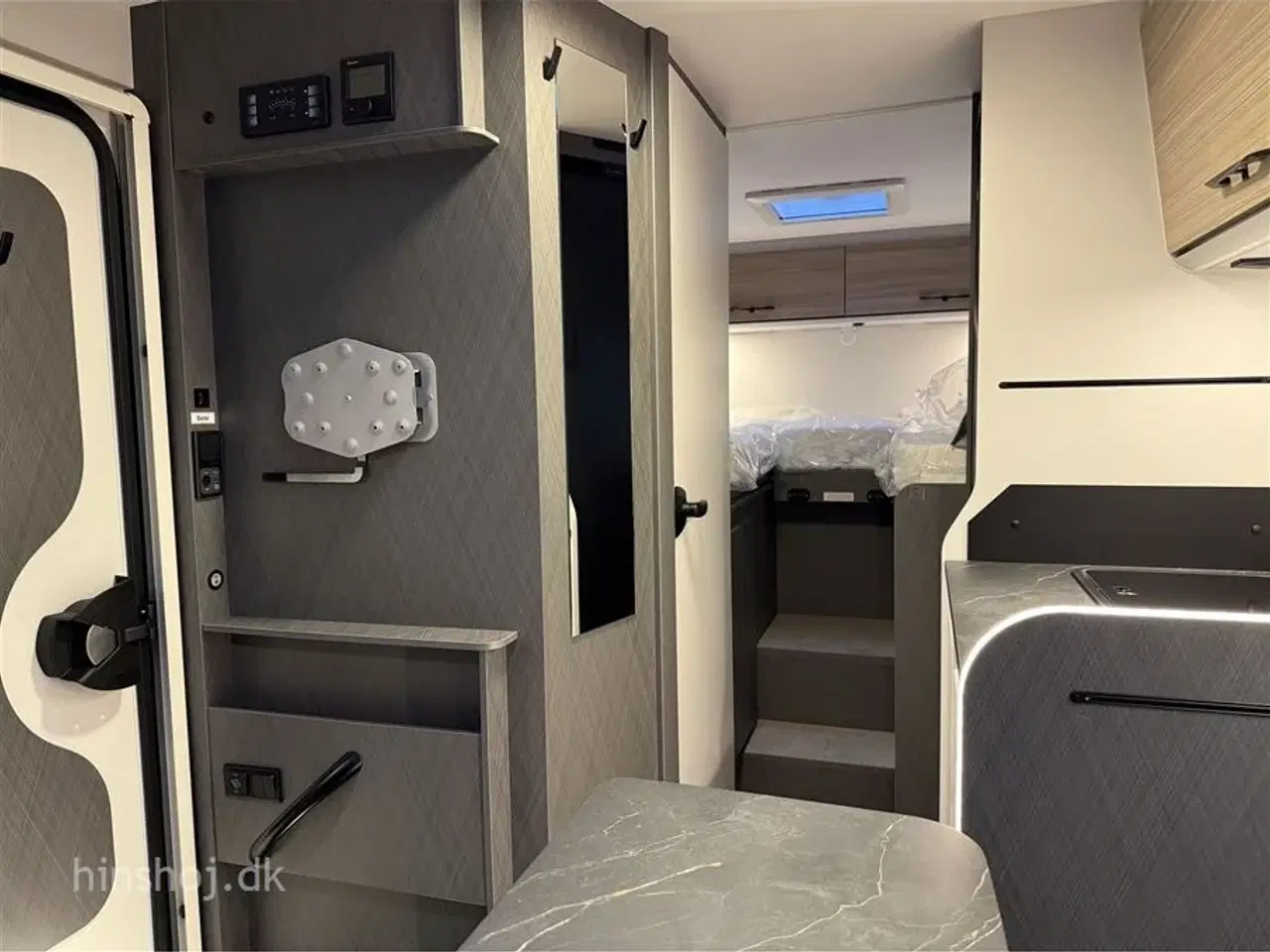 Billede 6 - 2026 - Etrusco V 6.8 SCF Scandic Edition Aut.   Lækker Autocamper med automatgear og face to face siddegruppe fra Hinshøj Caravan.