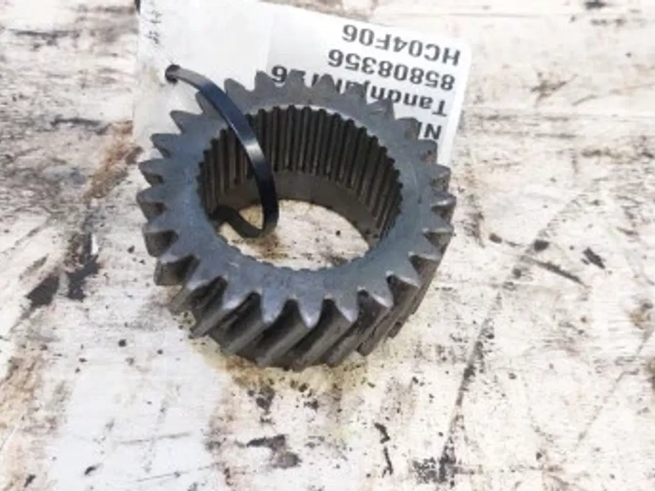 Billede 2 - New Holland LB115B Tandhjul T26 85808356 