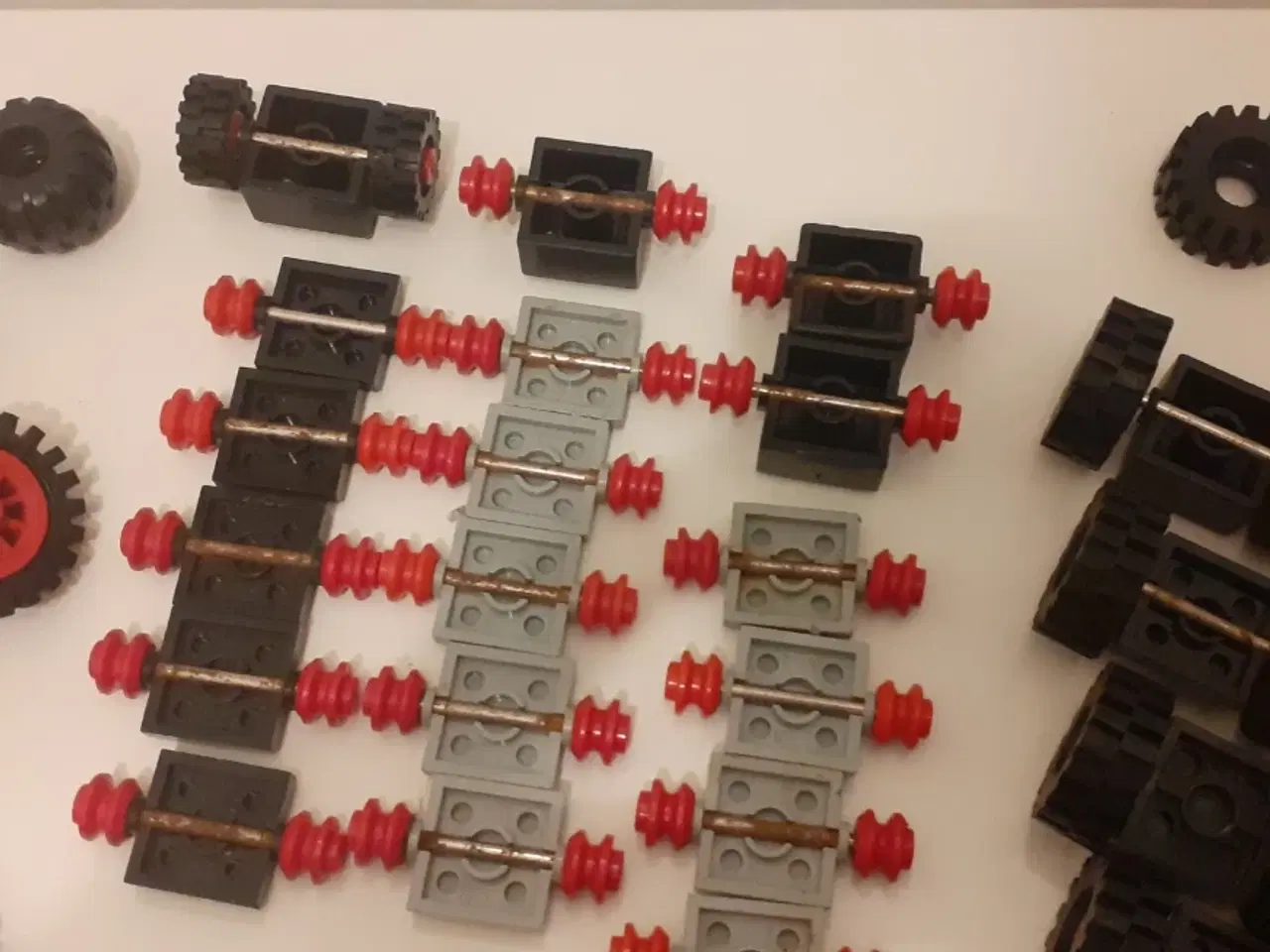 Billede 6 - LEGO stort sæt med hjul, gummidæk, aksler m.m.