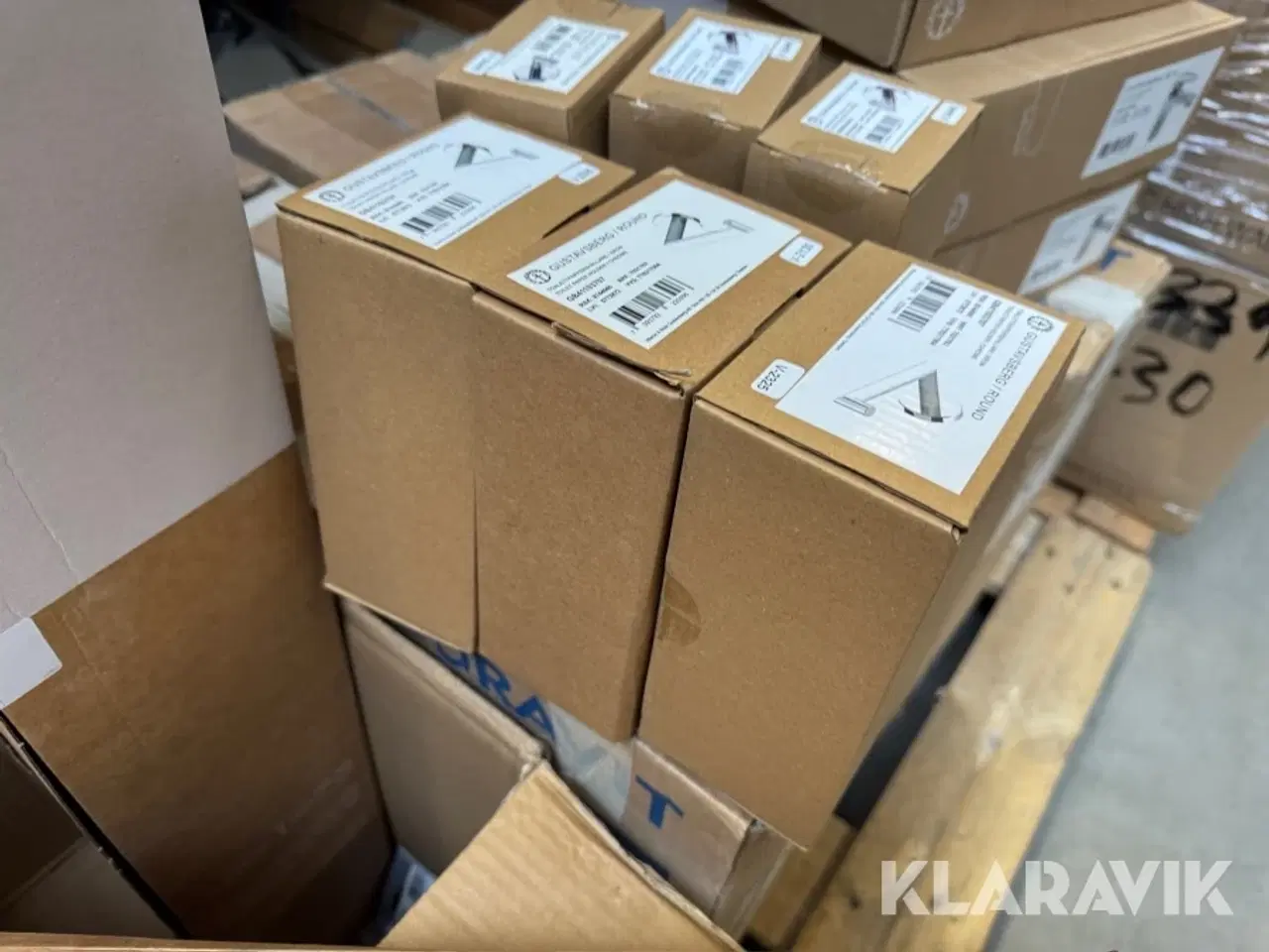 Billede 12 - Badeværelses tilbehør og vask - 21 styks objekter