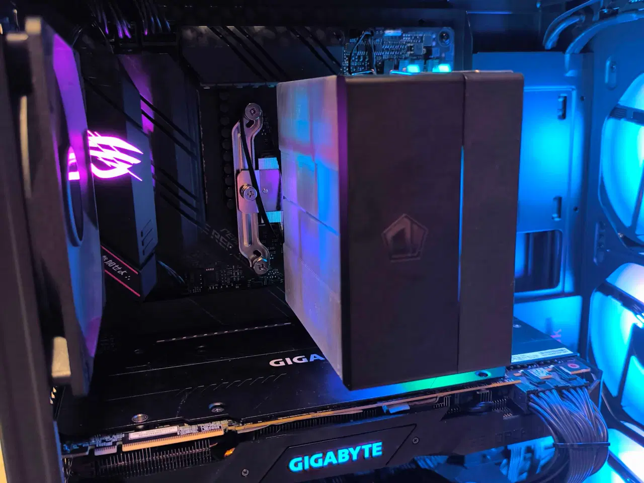 Billede 4 - Gaming PC, RTX 2080 Ti, Ryzen 5600X, 32GB ARGB RAM