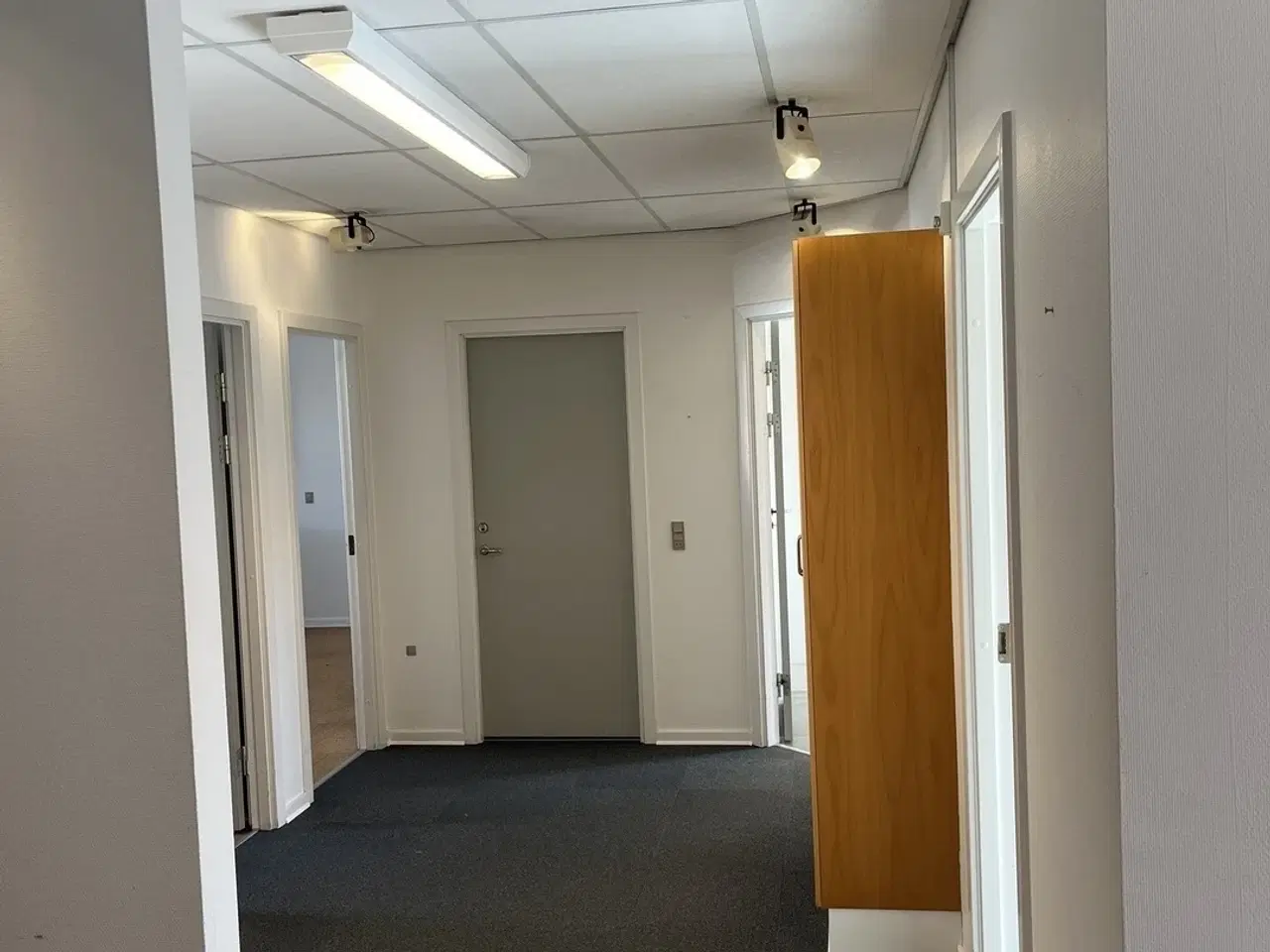 Billede 5 - Lys kontor til leje på Åboulevarden 40, Østjylland.