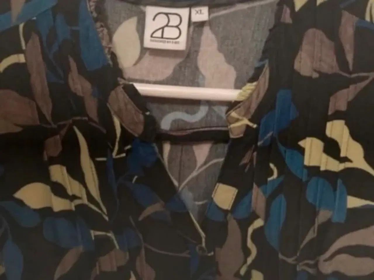 Billede 2 - Flot 2biz bluse med trekvart ærmer