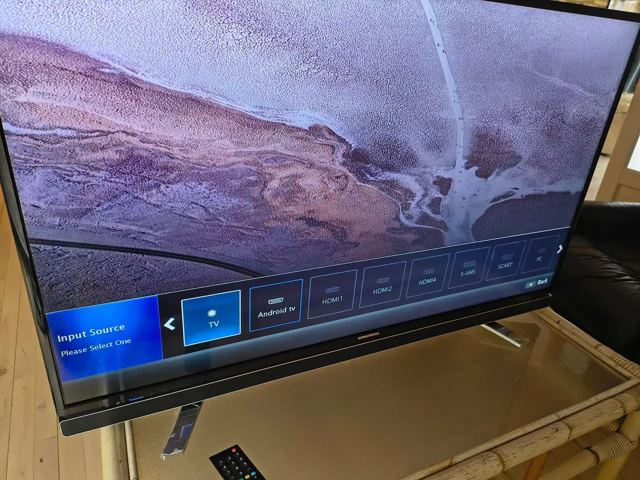 Billede 3 - Grundig 49"LED HDTV m.Android HDtv box + headset. 