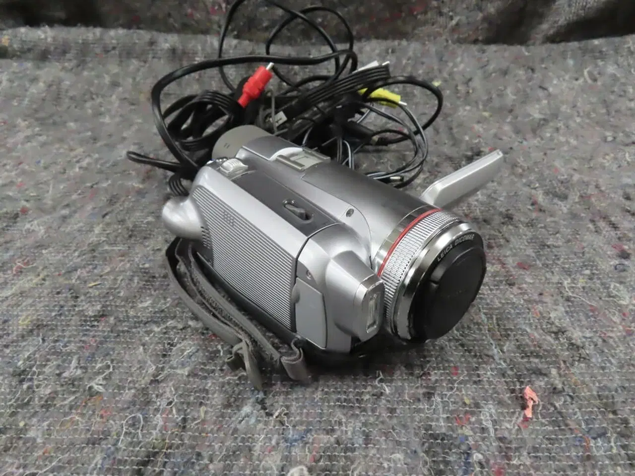 Billede 1 - Videokamera med tilbehør - PANASONIC NV-GS500 (MOMSFRI)