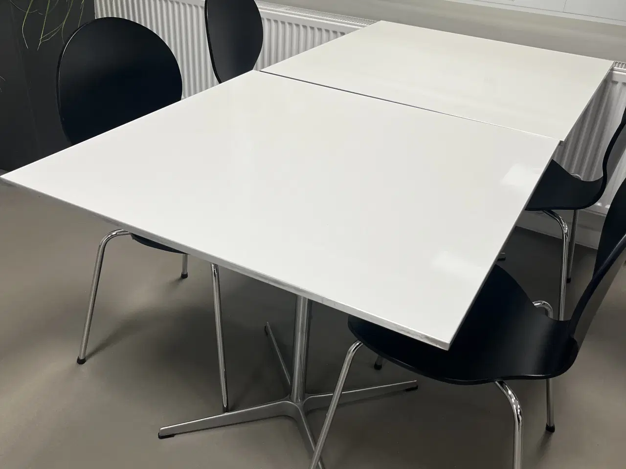 Billede 1 - Fritz Hansen kantinebord 