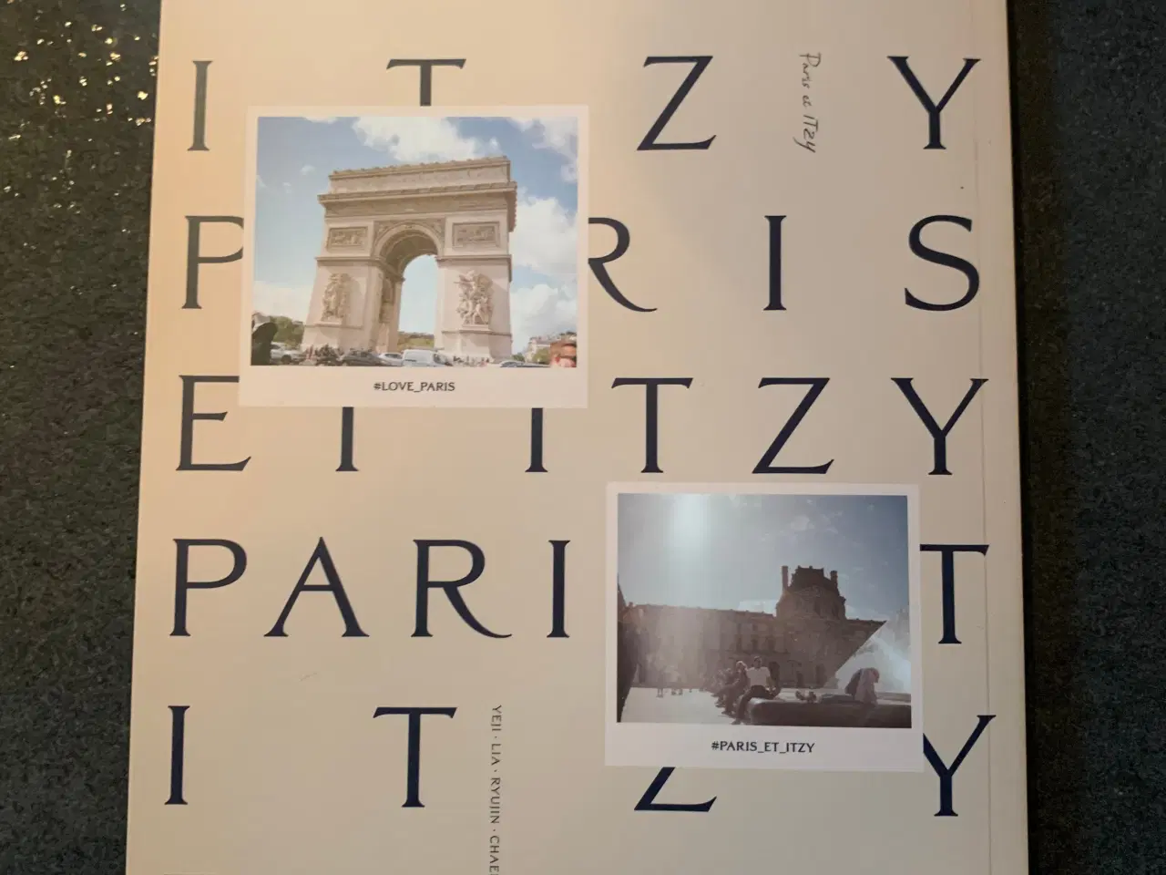 Billede 1 - Kpop - Itzy et Paris fotobog