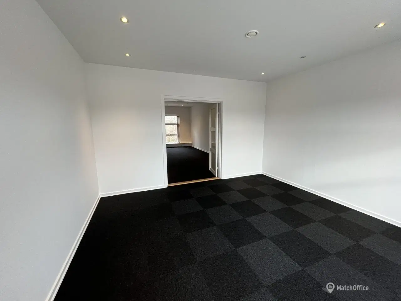 Billede 11 - Pænt og indflytningsklart kontorlejemål beliggende på hele 1. salen