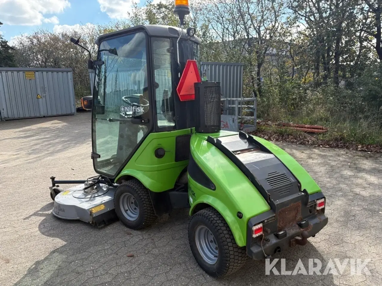 Billede 7 - Redskabsbærer Nilfisk City ranger 2250