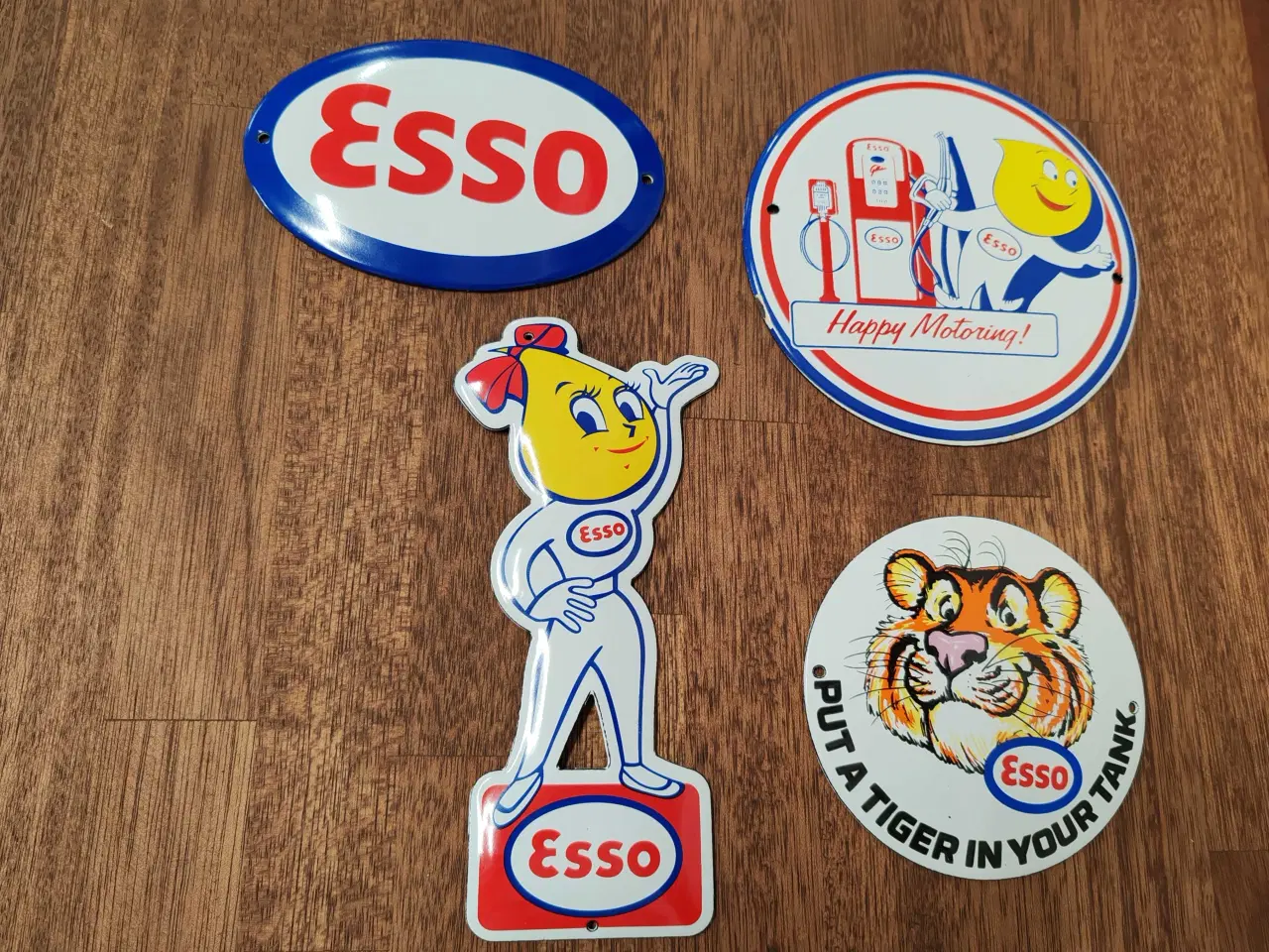 Billede 1 - Esso skilte