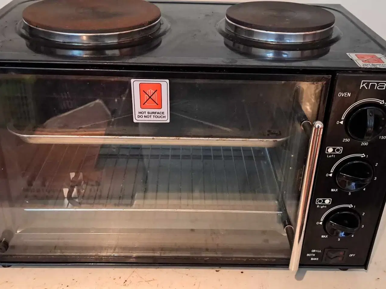 Billede 3 - Ovn med 2 kogeplader