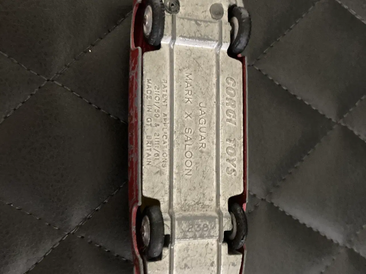 Billede 3 - Gorgi Toys legetøjsbil