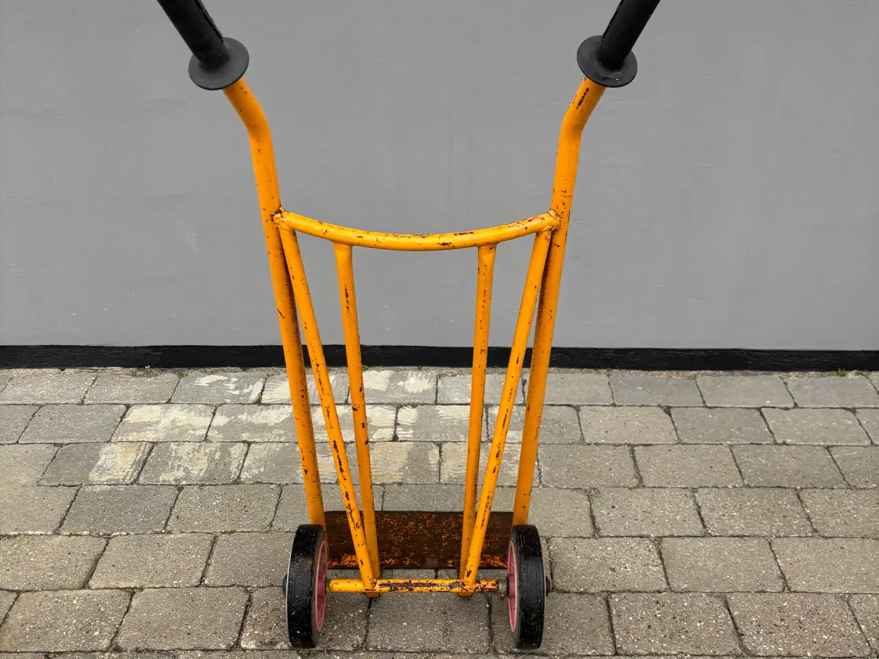 Billede 3 - Randers Sækkevogn massive hjul