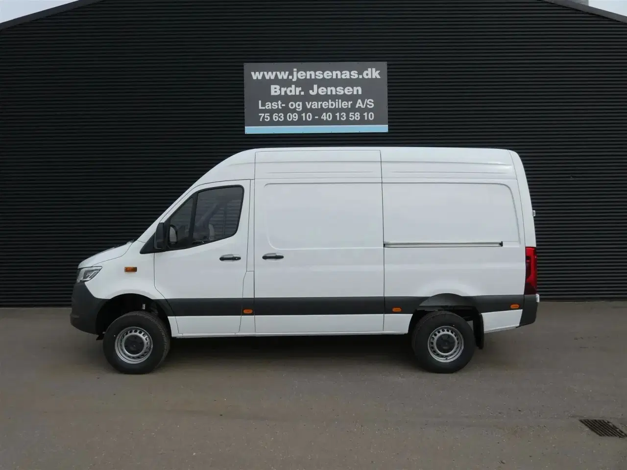 Billede 5 - Mercedes-Benz Sprinter 319 2,0 CDI A2 4X4 9G-Tronic 190HK Van 9g Aut.