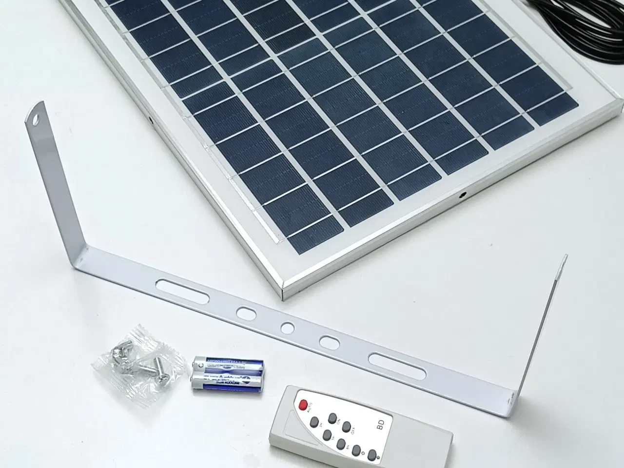 Billede 6 - NY! 200W LED Solcellelampe + Solpanel med 4M kabel