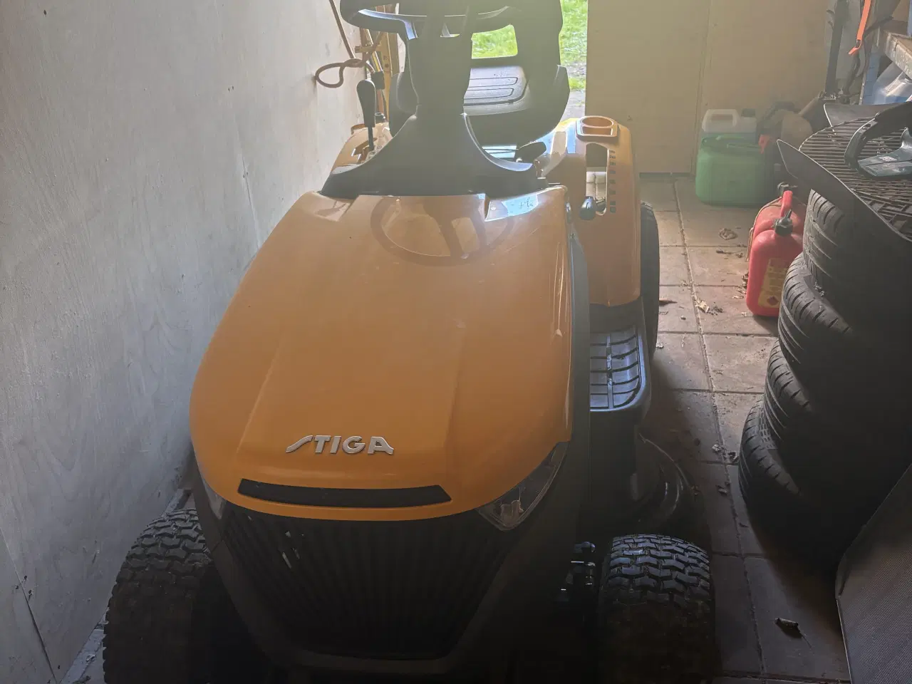Billede 2 - Stiga tonado ny 
