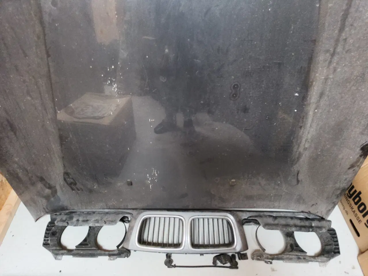 Billede 5 - Bmw E34 V8 motorhjelm