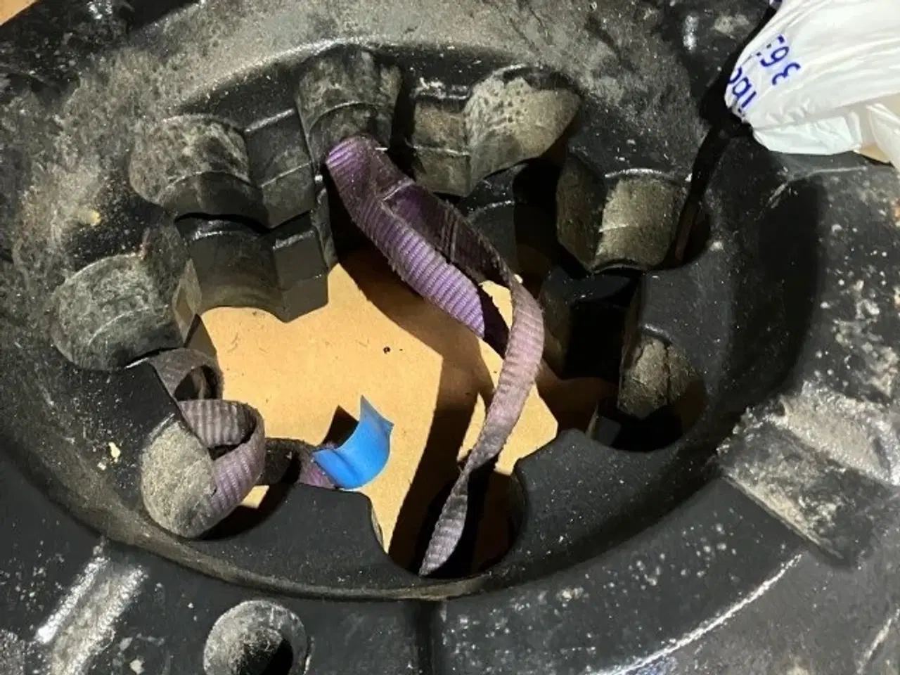 Billede 2 - New Holland 2 stk. 220 kg baghjulsvægte