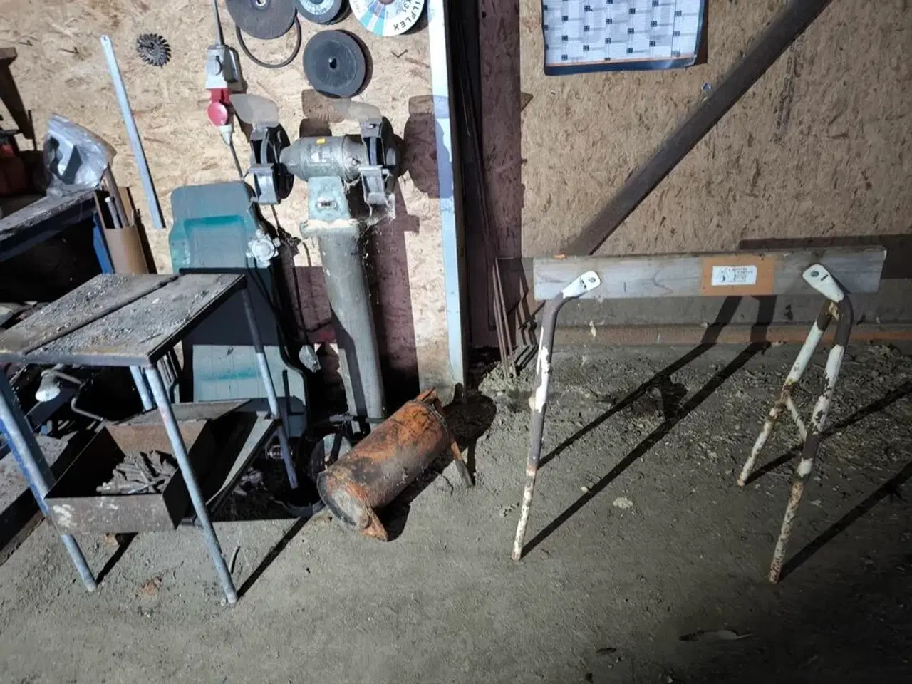 Billede 1 - Bænksliber samt buk og bord