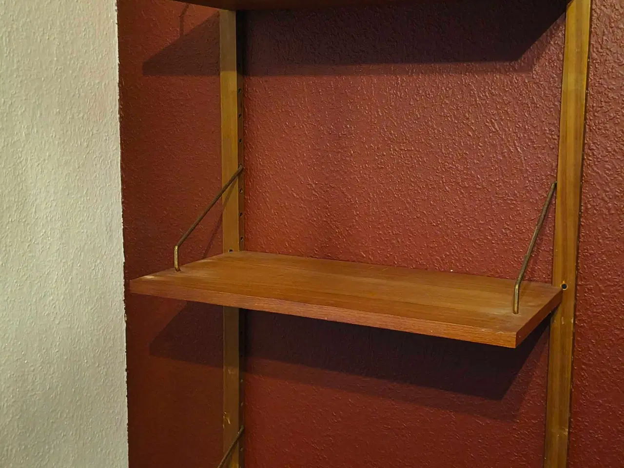 Billede 2 - Teak vangereol i klassisk 60'er stil