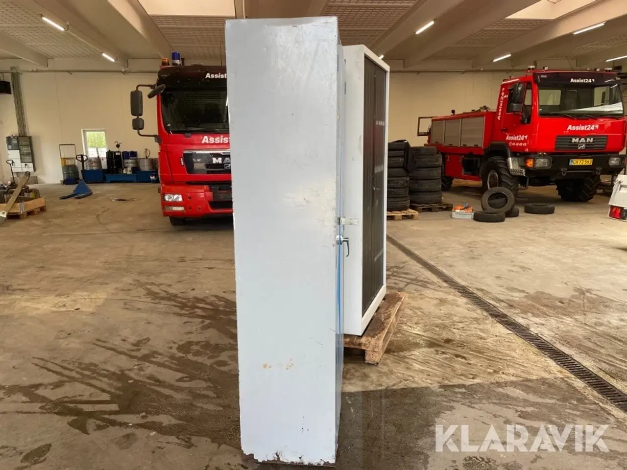 Billede 4 - Metalskabe 3 styk