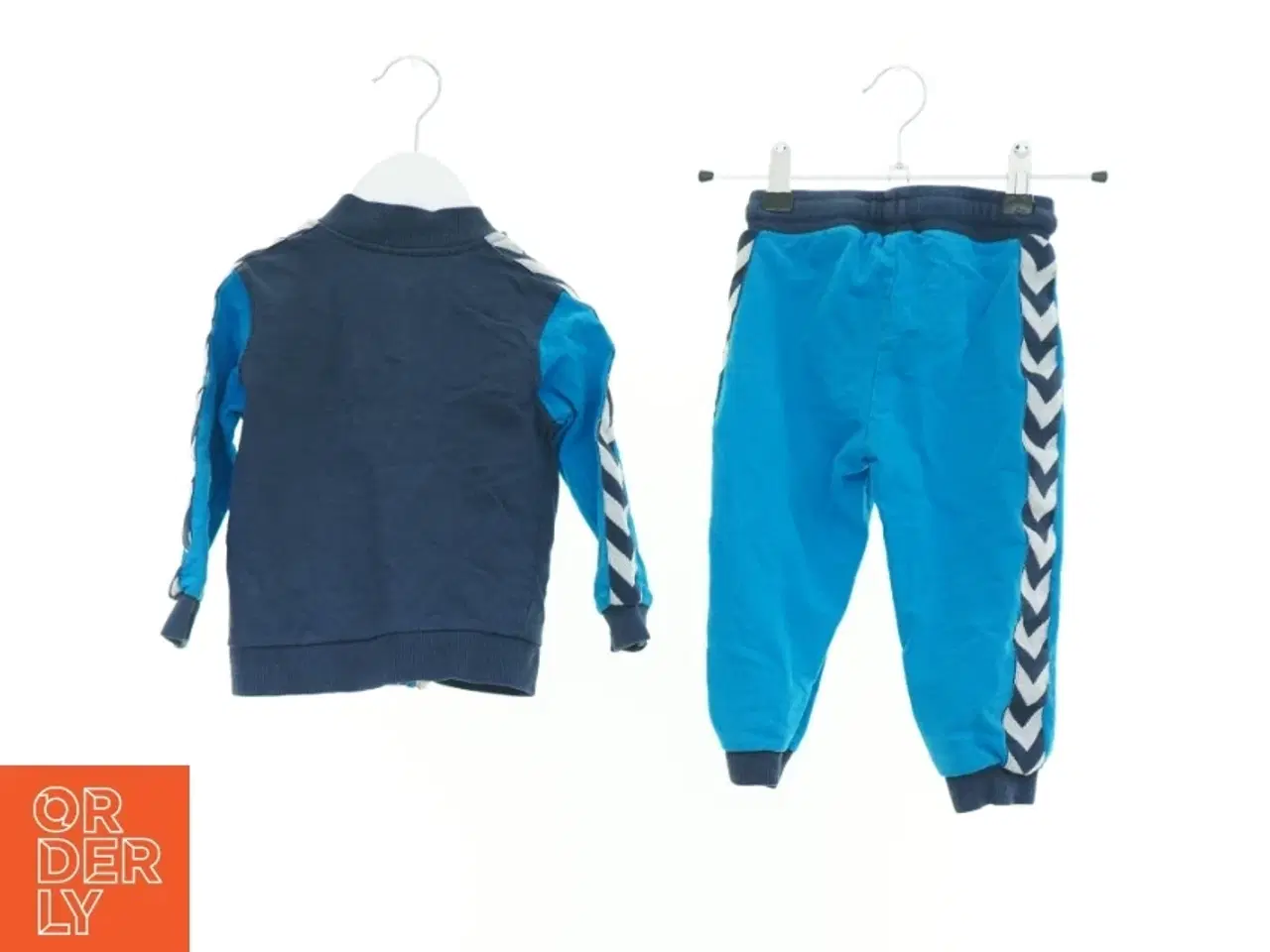 Billede 2 - Sæt (2 stk.) fra Hummel (str. 86 cm)