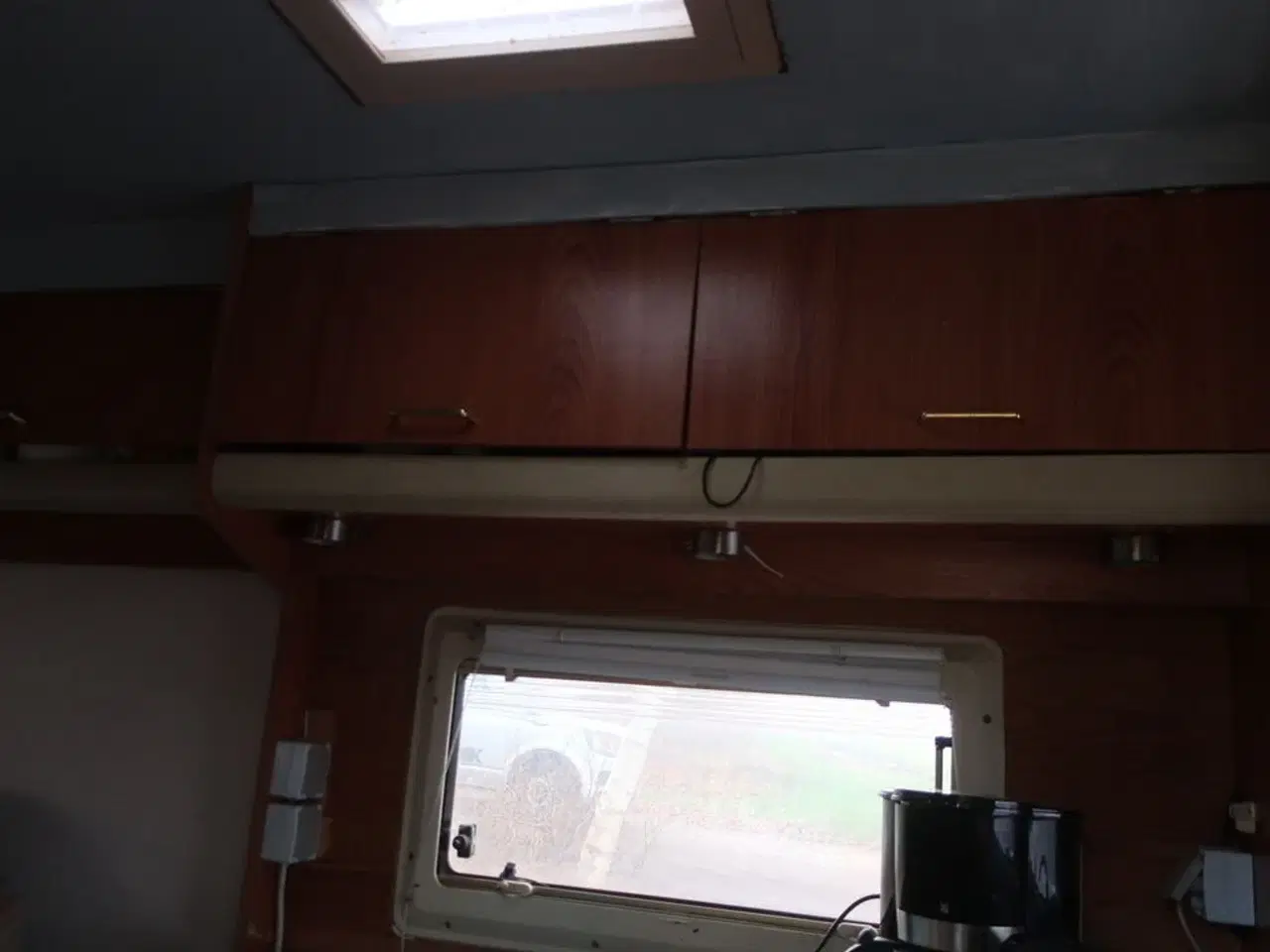 Billede 18 - Campingvogn HOBBY 460 med indhold