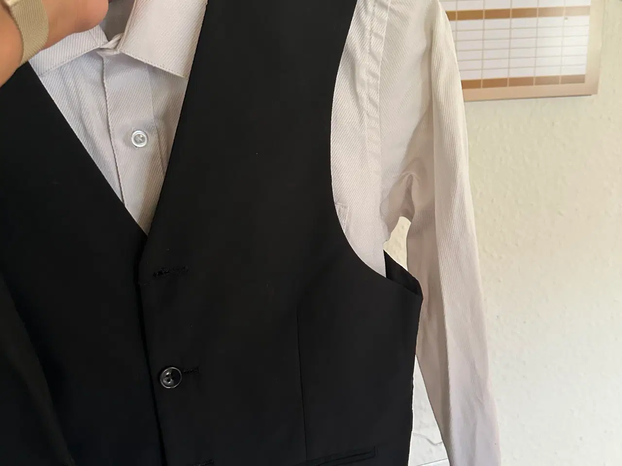 Billede 3 - Habit sæt  i sort farve str. 10-12