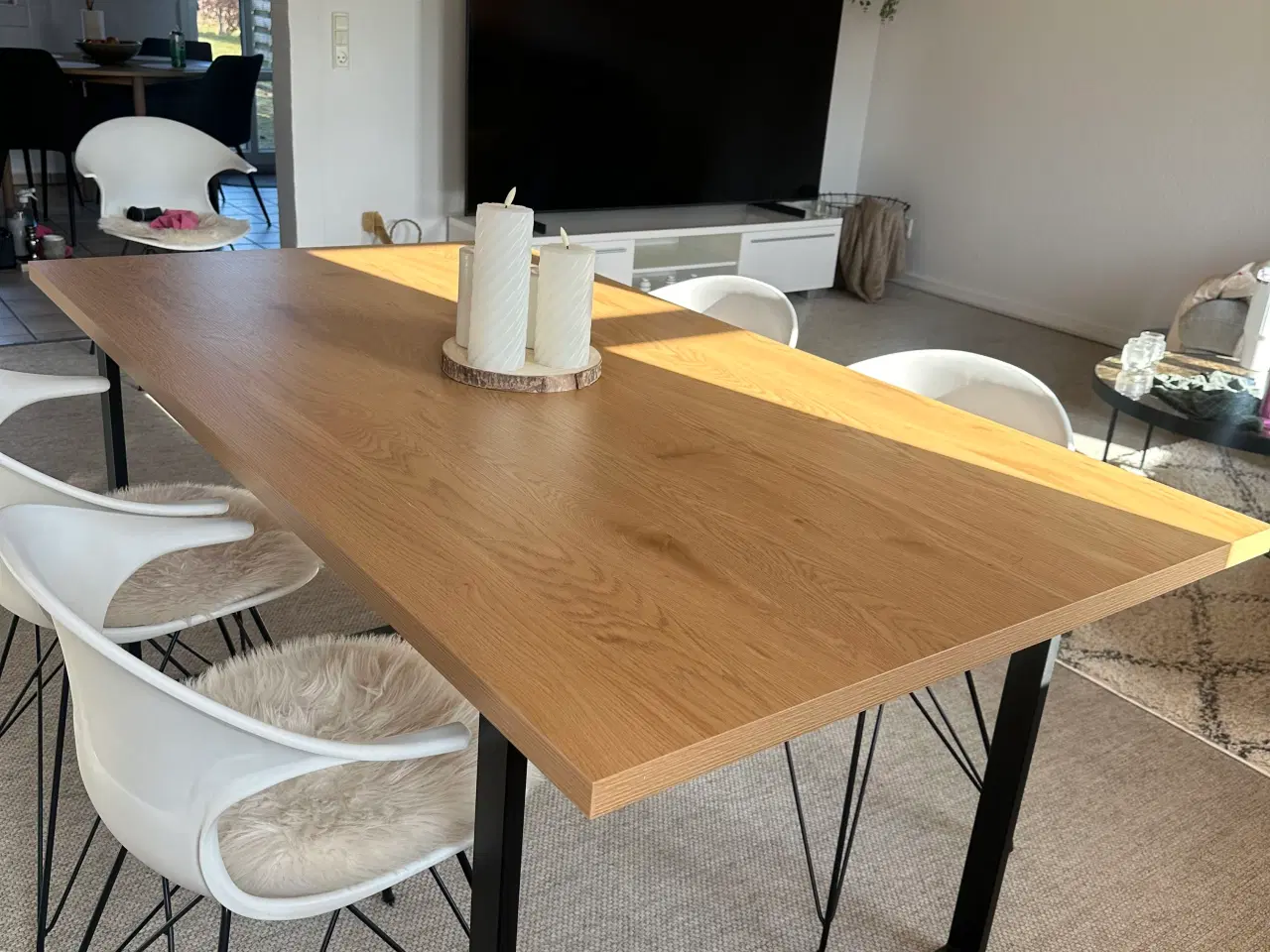 Billede 1 - Jysk - Spisebord 