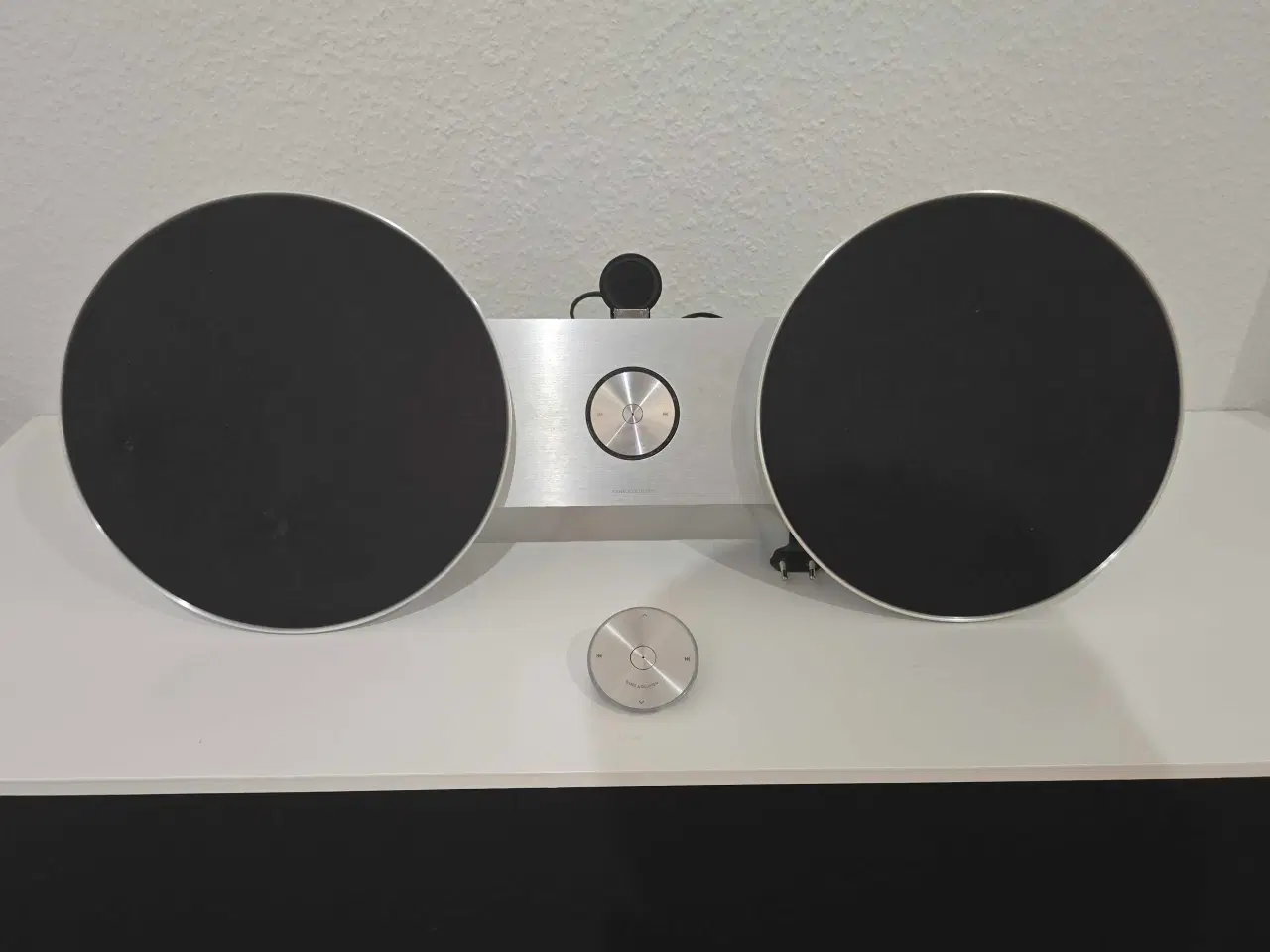 Billede 8 - Lækker Bang og Olufsen A8 Beoplay højtaler med fje