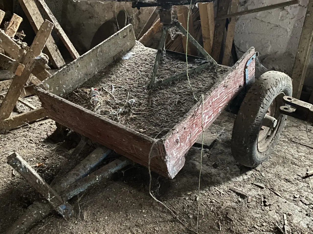 Billede 2 - Lille vogn med 1x1m lad