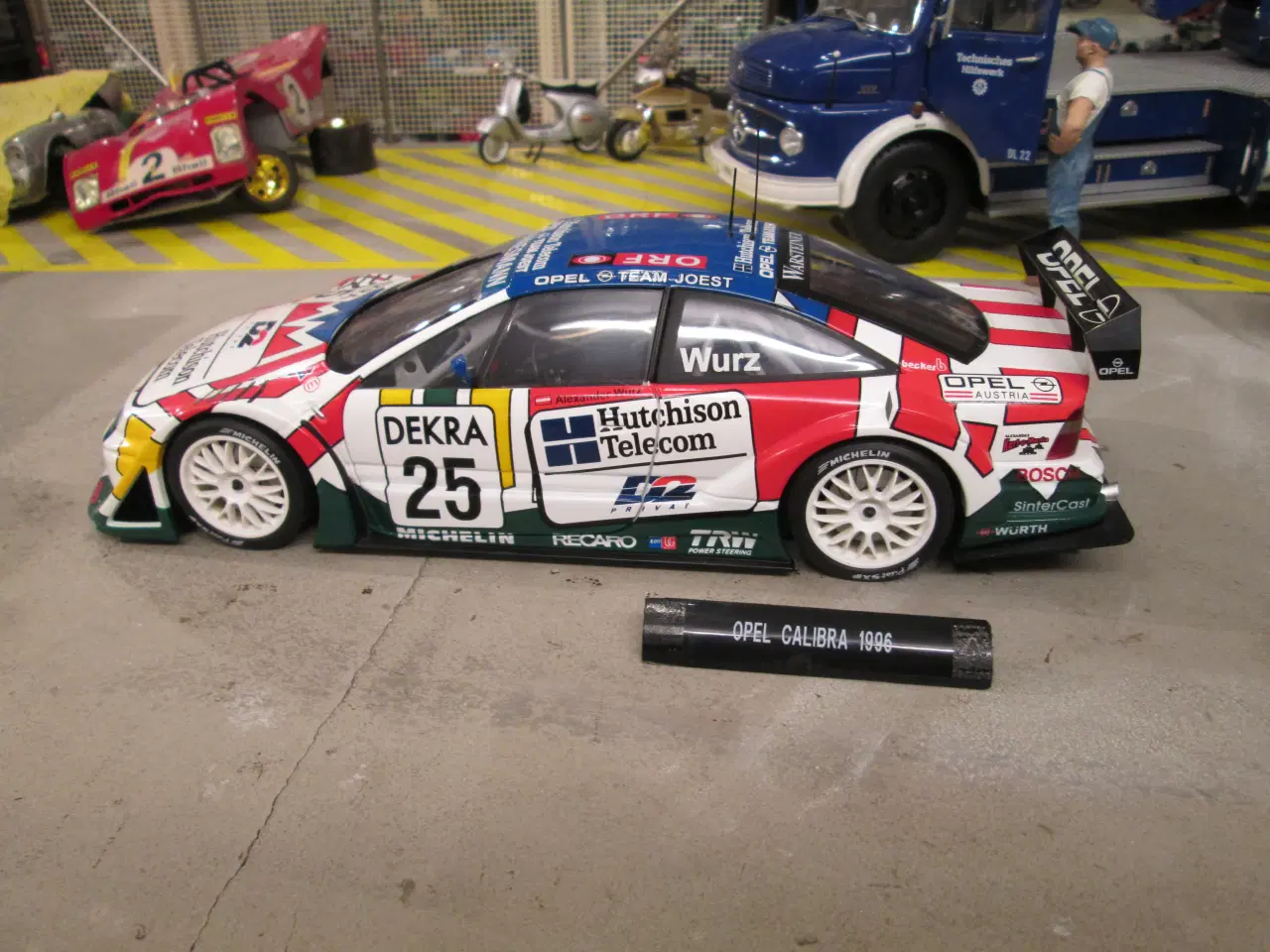 Billede 2 - Opel Calibra UT-models 1:18