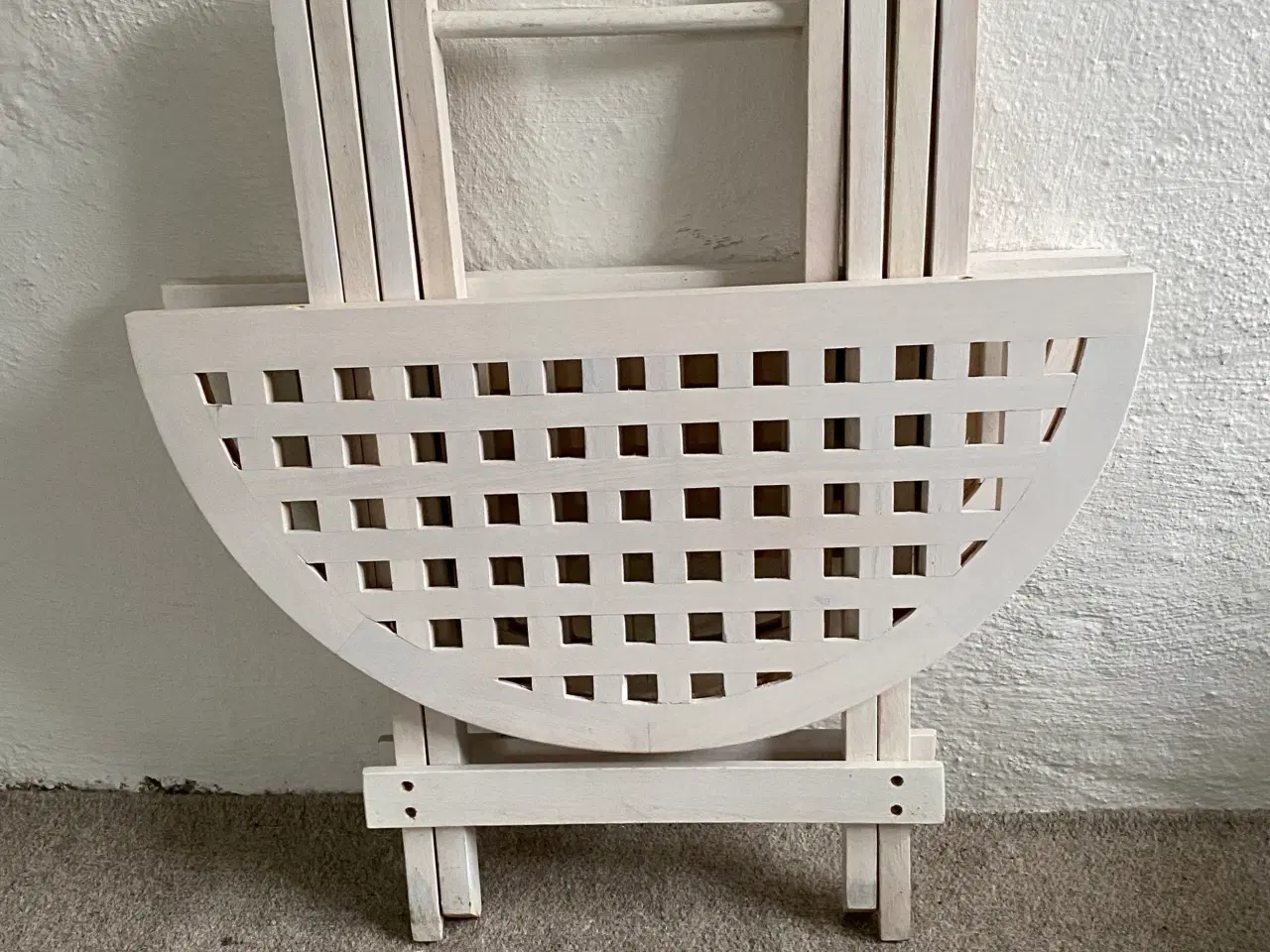 Billede 5 - Lille Rund hvidmalet træ klapbord