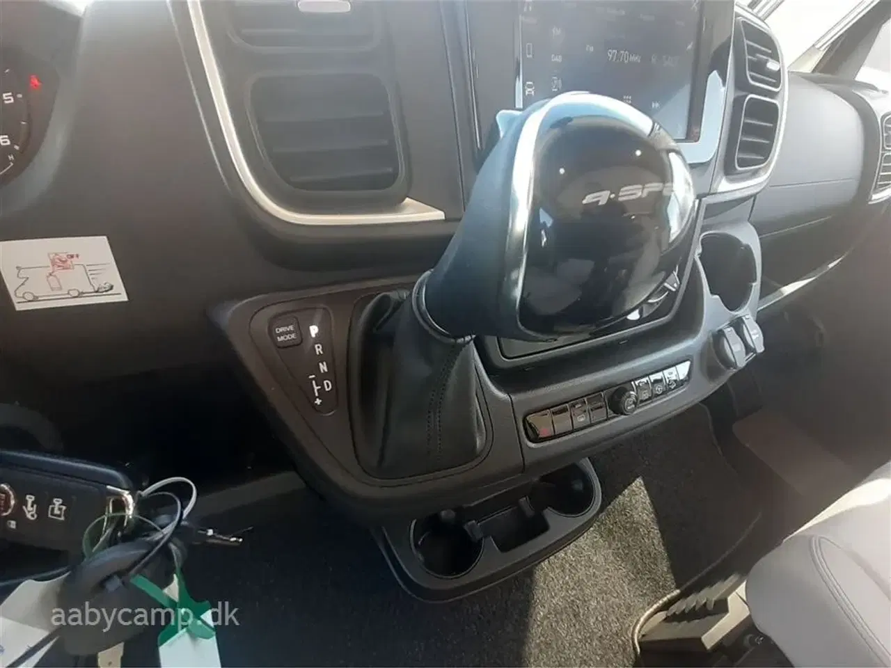 Billede 8 - 2025 - Benimar Amphitryon 967   Top model Fra Benimar med Alde Centralvarme