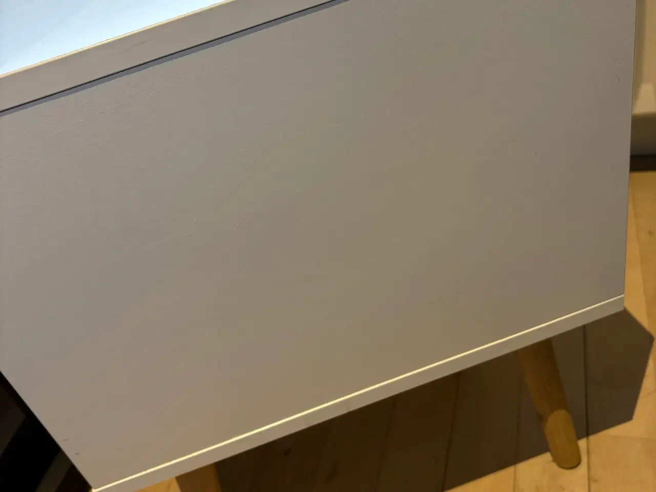 Billede 3 - Delta Sengebord med skuffe i eg