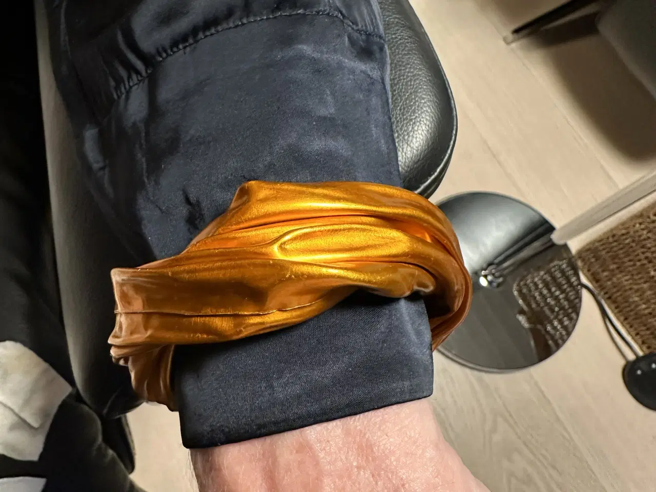 Billede 5 - Unikt armring og øre clips, designer Gail Spence