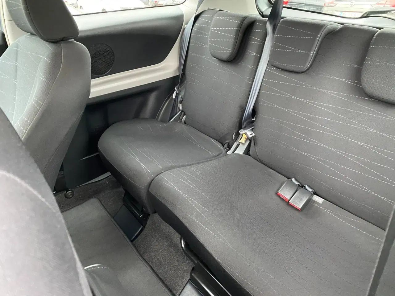 Billede 5 - Toyota Yaris 1,4 D-4D Luna