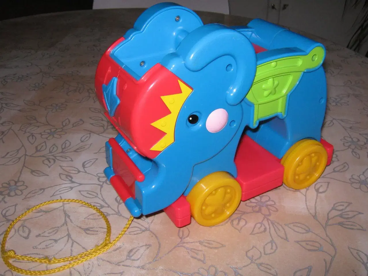 Billede 1 - Fisher Price elefant m. kliklyde & musik