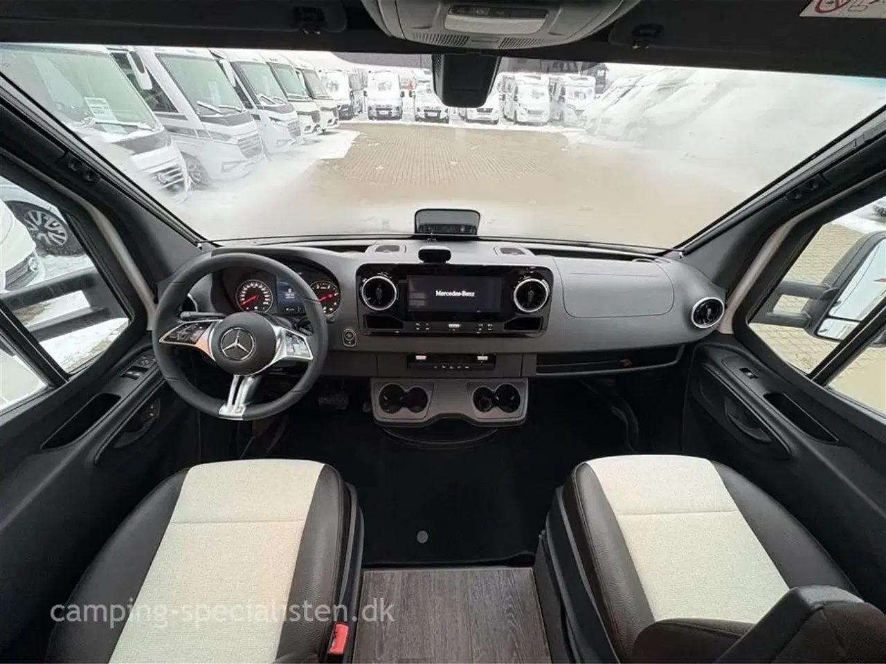 Billede 7 - 2026 - Weinsberg Pepper Edition MEG 640 Mercedes   Weinsberg CaraCompact 640 MEG Edition Pepper MB 2026 - Kan ses nu hos Camping-Specialisten.dk