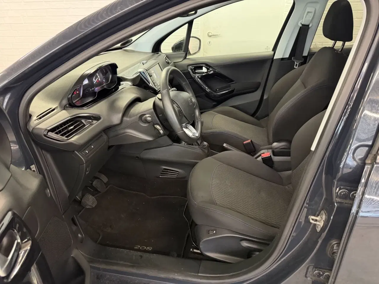 Billede 5 - Peugeot 208 1,5 BlueHDi Signature+ 100HK 5d