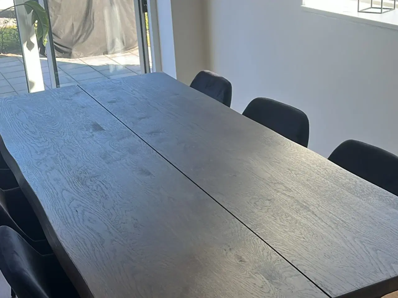Billede 1 - Plankebord i røget eg