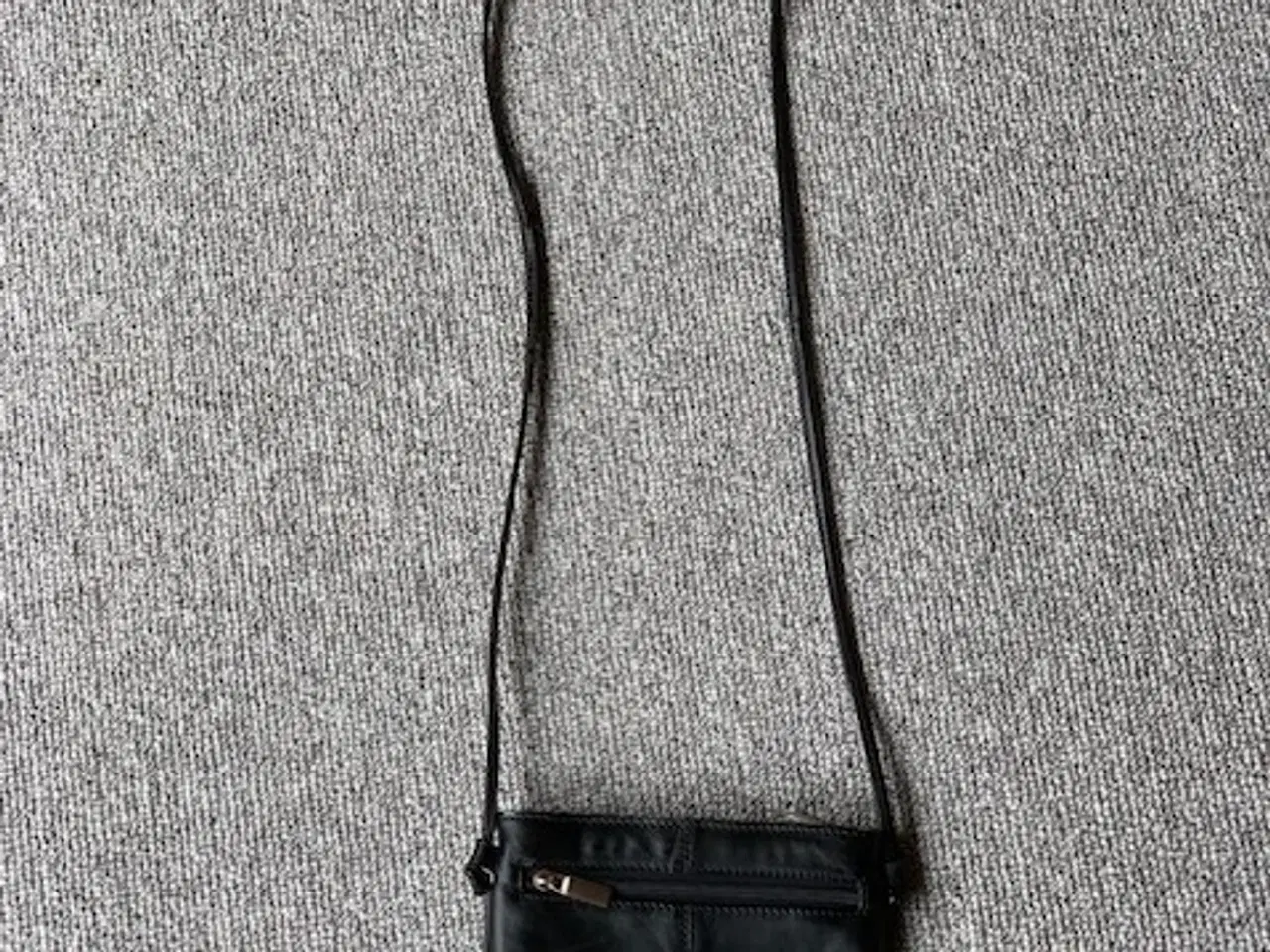 Billede 3 - Crossbody / taske, Monroe, sort, næsten som ny